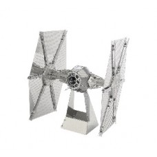 TIE Starfighter (Star Wars) en métal