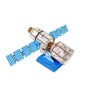Satellite en bois